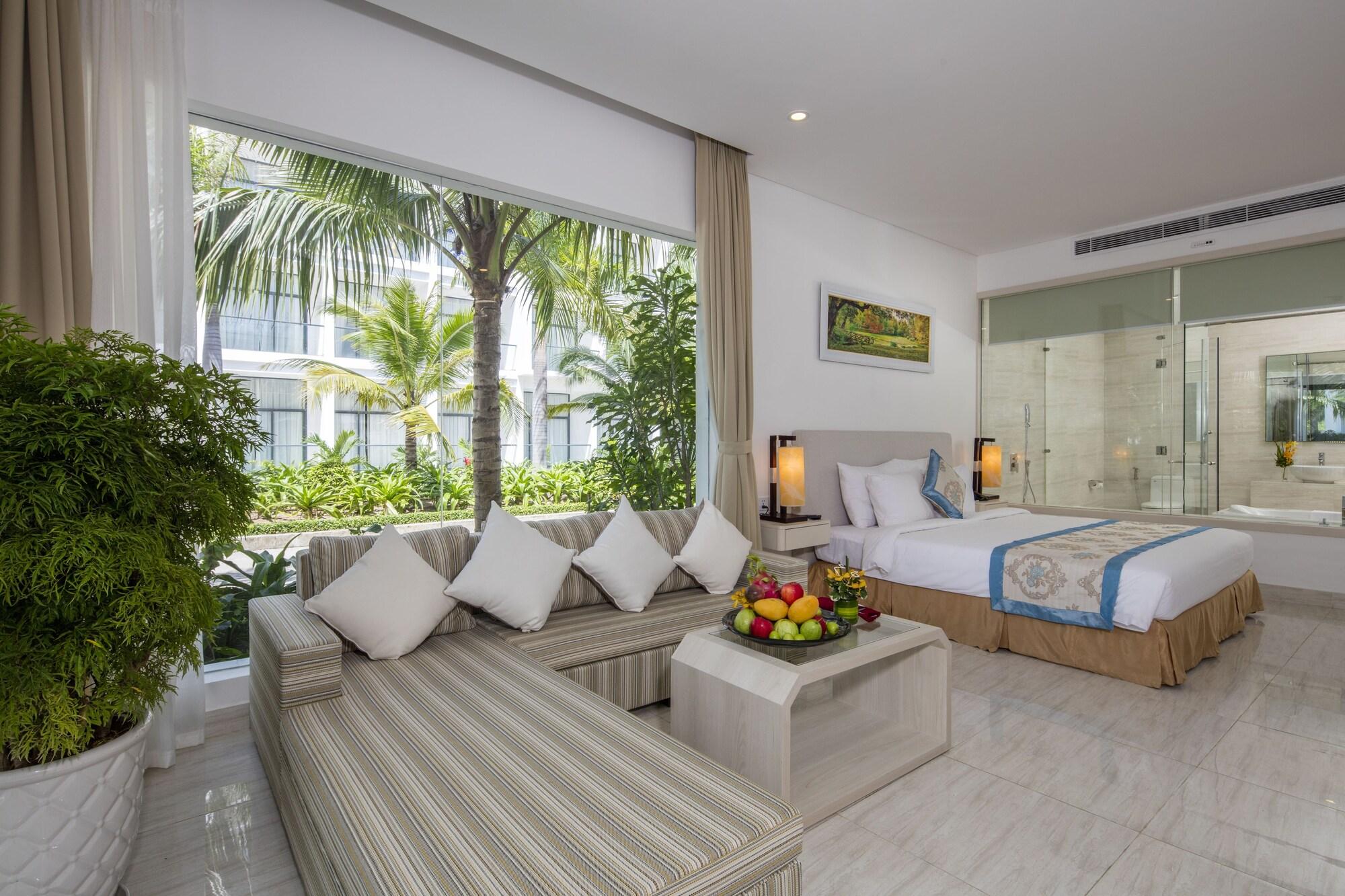 Diamond Bay Condotel 5* Нячанг